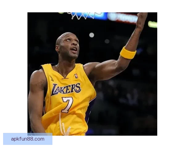 科比为奥多姆奋力守护亲历昏迷时刻亲赴拉斯维加斯陪伴康复